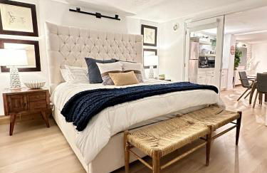 Villa Valbuena Palm Oasis In-Laws Quarters 4-Story Unit With Rooftop Retreat - Photo 42