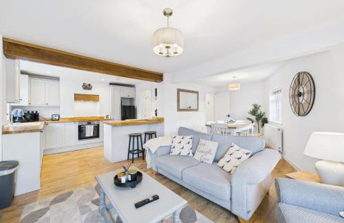 Corner House- hot tub and outdoor fireplace - Foto 1