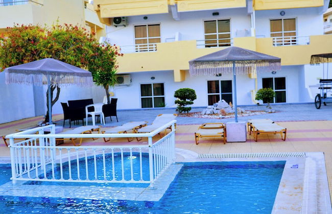 Maroula Studios - Photo 2