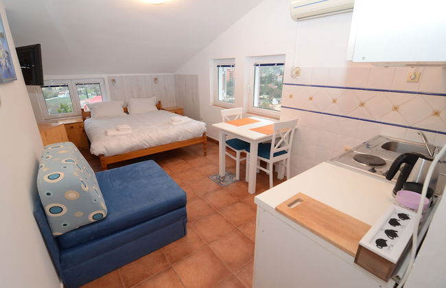 Maritimo Apartments - Photo 9