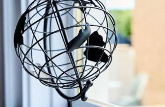 Modern 3 Bedroom Apartment - Photo 17