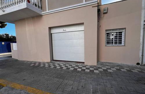 Casa Moderna con Garaje en Rota, cerca de Playa - Photo 13