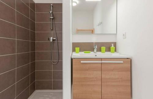 Cittazen Aix-en-Provence - Entre gare TGV et centre ville, calme et confort moderne - Foto 15