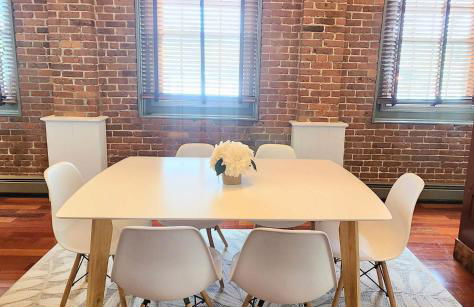 Jennifer's Historic Riverfront Loft Private Patio - Foto 12