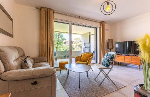 Appartement climatisé les pieds dans l'eau pour 6 personnes avec 1 suite parentale, 1 chambre double et 1 mini chambre Piscine sur le toit clim garage - Foto 49