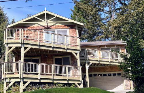 Contemporary House with Ocean View Decks - Foto 40