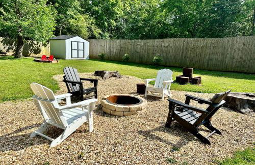Cozy Family-Friendly home w/ fenced-in backyard - Foto 1