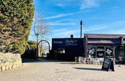 Stylish 3 Bed Apt Sea Views Near the Beach 2B - Foto 42