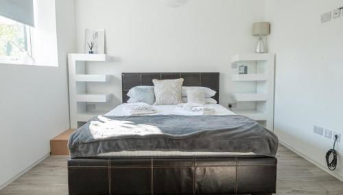 #42 Fantasia - Malvern Luxury Apartment sleeps 12 - Foto 3