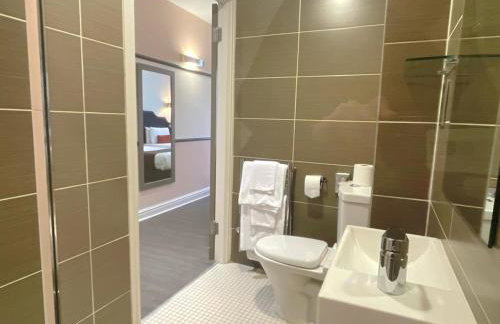 HNFC Stays - En-suite, Free Parking & Restaurant - Foto 5