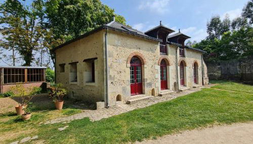 Gîte de la Mignonerie du Château de Jallanges pour 19 personnes avec 4 ou 7 chambres - Photo 3