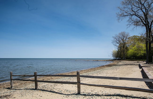 Amazing Lake House With Beach Access 4 Bedroom Home by RedAwning - Foto 54