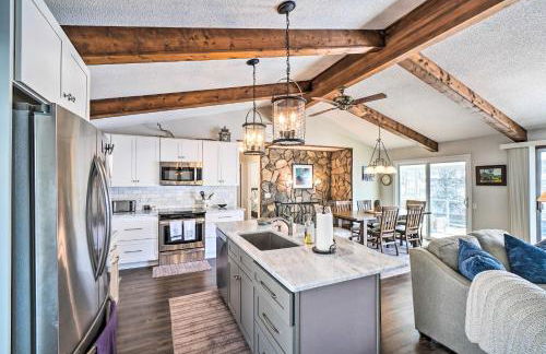 Cozy Lake Santeetlah Cottage with Dock and 3 Kayaks! - Foto 9