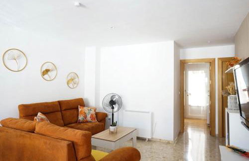 Amplia casa en Granada ideal para familias - Foto 9