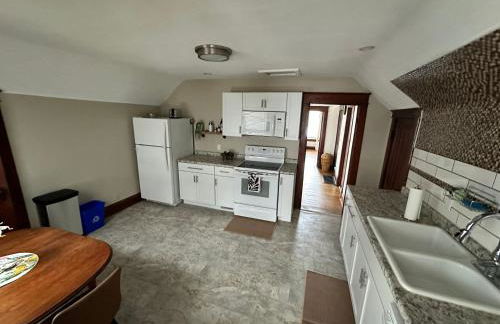 Mellow Yellow Hideaway - Photo 5