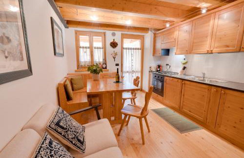 Borgo Nuovo Deluxe Apartment - Netflix, Disney plus, a 2 minuti dalle piste con garage box e parcheggio privato incluso - Foto 19