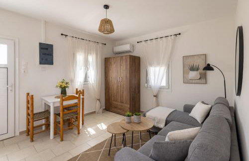 Salty Beach Cottage, 20m from Kini Beach - Foto 15