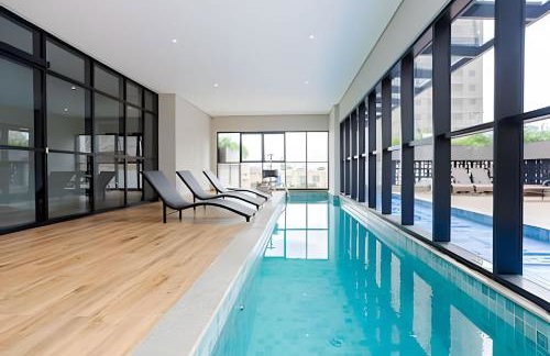 Apartamentos para 5 pessoas com Piscina e Academia no Centro - Foto 6