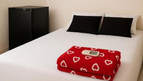 Apartamento com quarto e frigobar - Foto 2