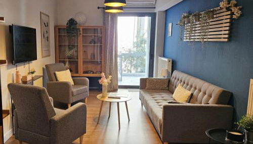 Heart of Faliro 2BR 5m Walk to Beach - Newly Renovated - Foto 2