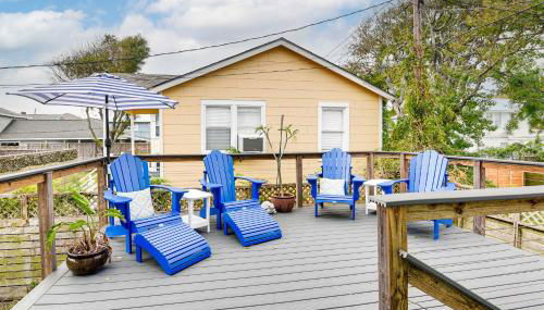 Walk to Beach Galveston Home with Fenced Yard! - Foto 2