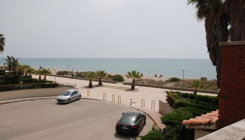 Casa unifamiliar en primera linea de mar - Foto 2