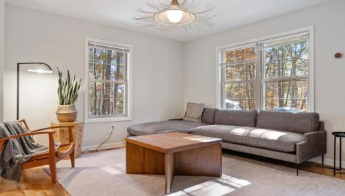 Emerald Cabin W/Hot tub, Firepit, Lake, Skiing - Foto 5