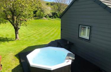 The Pumphouse with Hot Tub - Foto 3