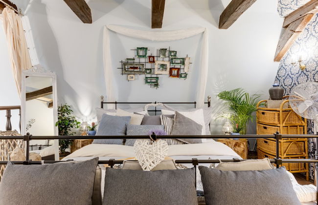 Incredible 2Br Loft in Heart of Prague - Photo 8