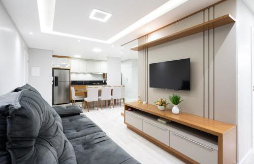 Apartamentos em Bal Piçarras 150 M DA PRAIA com SACADA, WI-FI, PISCINA, PORTARIA 24h, PLAYGROUND e vaga de GARAGEM - Foto 16