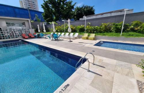 Ap10 Prático, confortável com wifi, piscina, rooftoop e academia em frente ao Metrô - Photo 43