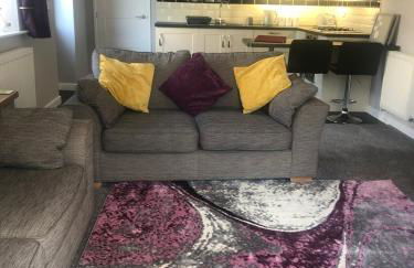 2 bedroom bungalow, 15 minutes to Alton Towers, dog friendly - Foto 12