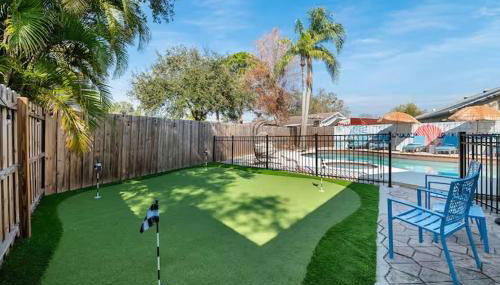 New listing~10 min to beach~Back yard fun~Pool - Foto 3