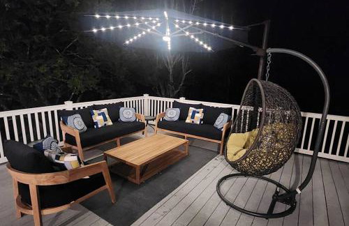 Lux estate! Hot tub, 8 acres, firepit, game room, private pond, EV, lots of privacy, 10 mins to town - Foto 67