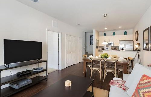 Lucaya Village Resort 4 Bedroom TownHome 4 Townhouse by RedAwning - Foto 2