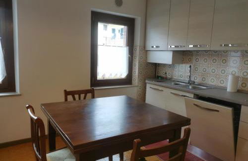 Spazioso e completo appartamento con 3 camere, 2 BAGNI, fino a 8 posti letto - Foto 4