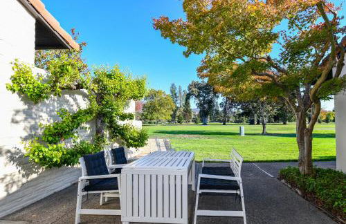 Resort Living with Golf Course Views - Foto 7