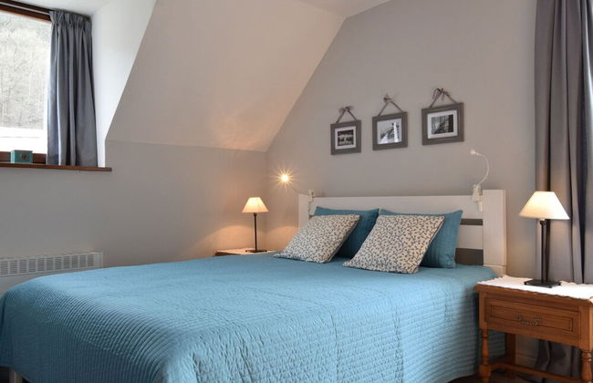 Cozy Family Holiday Home - Photo 4