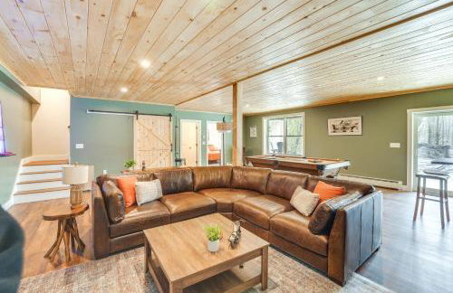 Walk to Beach and Sebago Lake Luxe Family Getaway! - Foto 22