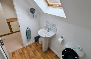 Sleeps up to 8 guests - Modern townhouse near Newcastle - Foto 21