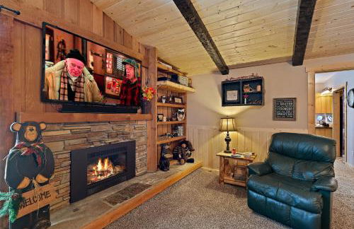 Huckleberry Hollow by KABINO Hot Tub FirePit PS2 Satellite Grill WiFi Golf Course - Foto 9