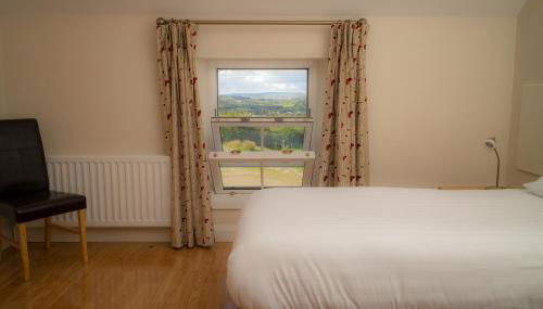 Foyle Cottage - Photo 2, Garden view