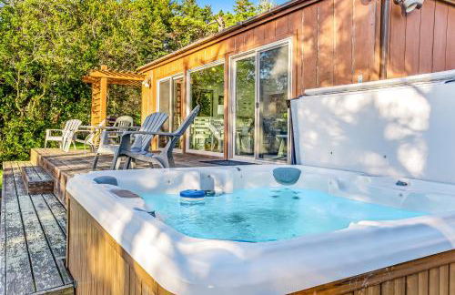 Cove House - Photo 3