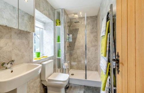 Bluebell House 5 Star Luxury 4 Bdrms and hot tub - Foto 6