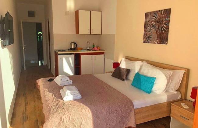 Deluxe Studio Apartment with Sea view - Photo 15