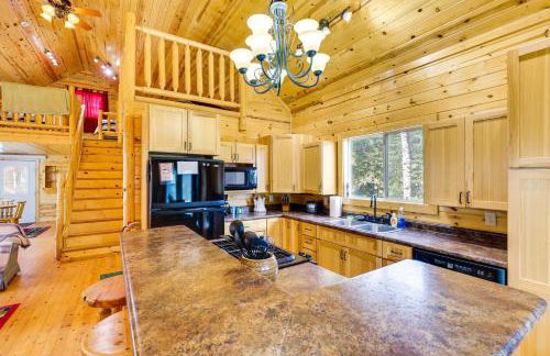 Hike, Unwind and Bring Your Pet Deadwood Cabin! - Foto 8