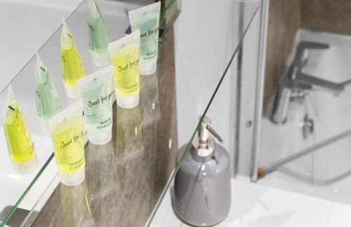 The Quadrant Apartments - Free Parking - Near M4 J16 - By Hamilton Grace - Foto 31