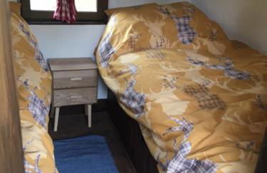 Charming 2-Bed Cabin in Domfront-en-Poiraie - Foto 4