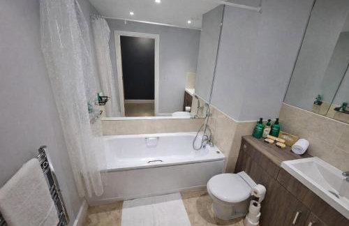 2 Bed Flat - Contractor - Central MK - Parking - Sleeps5 - Foto 17