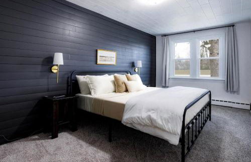 King Size Bed, Near Hwy, Work Desk, Close Parking - Foto 2